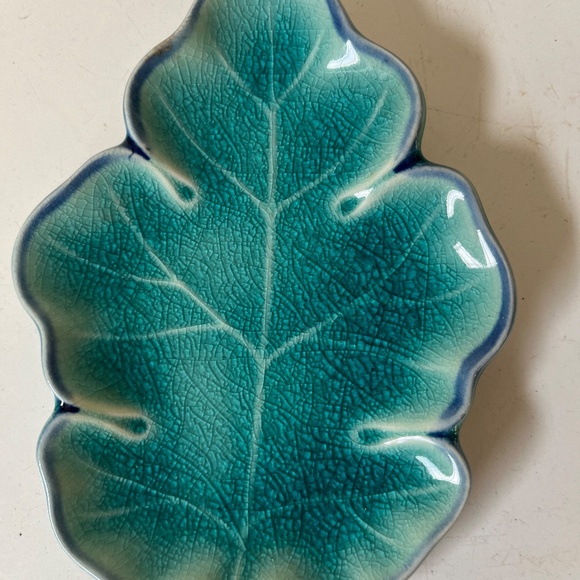 Dishes Celadon Blue Green Crackle Leaf Shape Japanese Ceramic  4.5x 4" - Picture 5 of 9